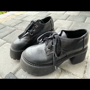 Dolly Current Mood Platforms